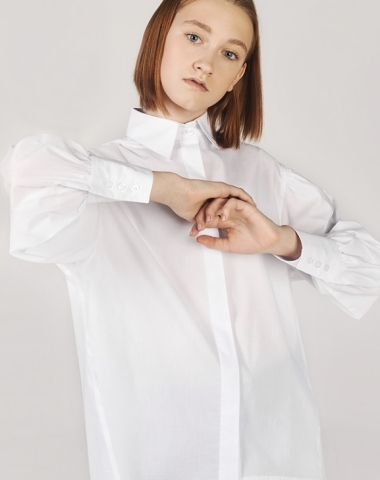 Блузка с объемным рукавом 405